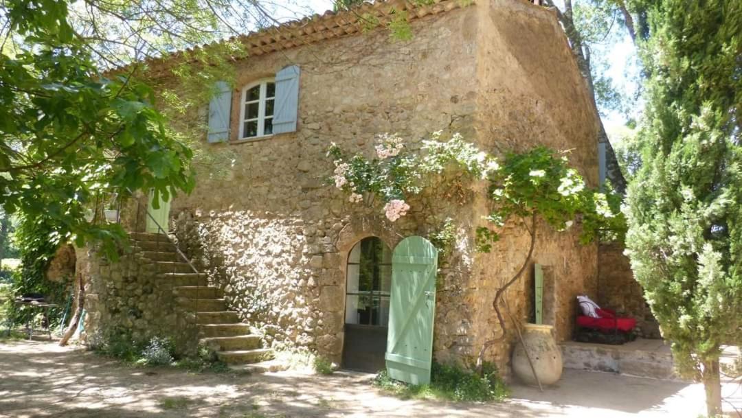 La Bastide Du Capelier - Chambres D'Hotes Avec Baignoire Balneotherapie - 3 Etoiles Salernes Bagian luar foto