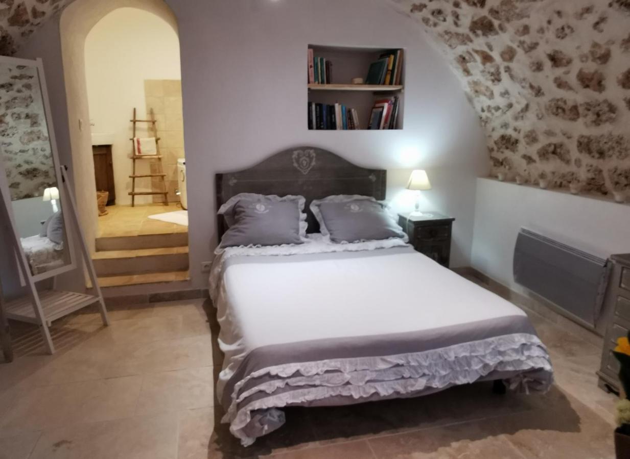 La Bastide Du Capelier - Chambres D'Hotes Avec Baignoire Balneotherapie - 3 Etoiles Salernes Bagian luar foto